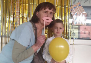 Oluś z babcią