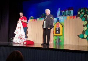 Dzieci w teatrze