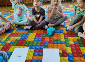 Żabki i bociany uczą się matematyki