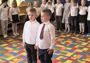 Dzieci występują