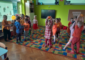 Zabawy ruchowe z dynią