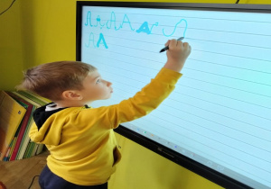 piszemy literkę na ekranie