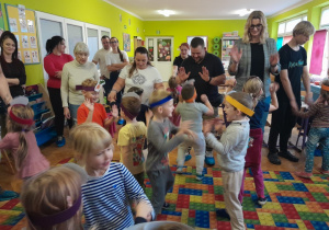 Zabawy integracyjne z rodzicami