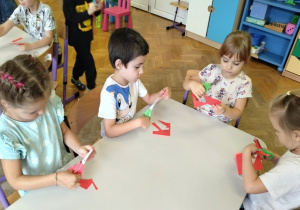 wycinamy nożyczkami