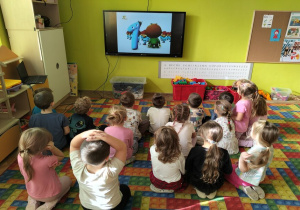 oglądamy bajkę o cyferkach