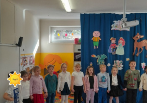 Dzieci z grupy IV mówią wiersz "Abecadło"