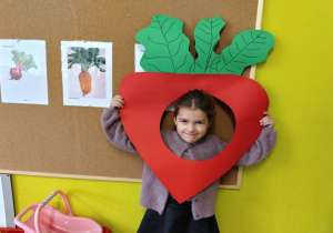 dziewczynka buraczek