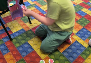 grupa Motylek poznaje cyfrę 2