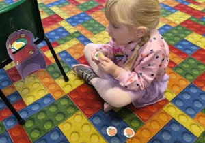 grupa Motylek poznaje cyfrę 2