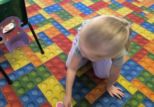 grupa Motylek poznaje cyfrę 2