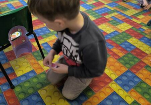 grupa Motylek poznaje cyfrę 2