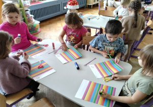 truskawki w trakcie pracy