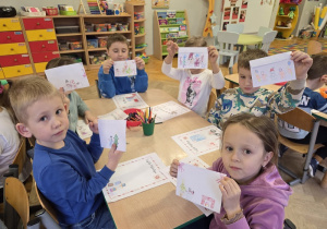 rysowanie listu do świętego Mikołaja