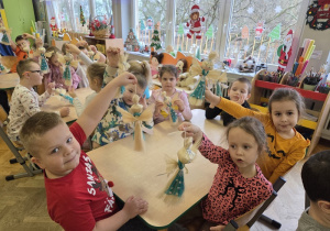 pokaz powstałych aniołów