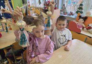 pokaz powstałych aniołów