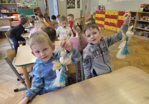 pokaz powstałych aniołów