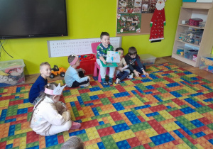 Chłopiec opowiada o przeczytanej książce