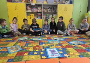 Rozmowa o emocji zaskoczenia