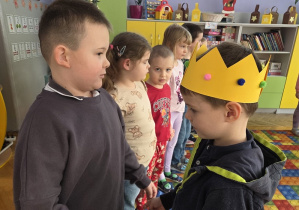 Dzieci składają życzenia