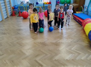 Zabawy ruchowe na nowej sali gimnastycznej
