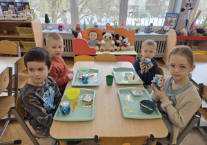 tworzenie kosmosu w słoiku