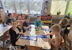 układ słoneczny - praca plastyczna