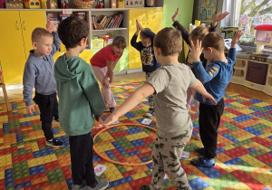 Gimnastyka z pączkiem