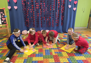 Połówki serc - zabawa