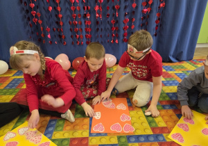 Połówki serc - zabawa