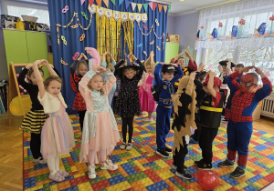Zabawa karnawałowa u Biedronek