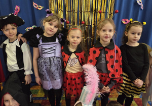 Pamiątkowe zdjęcie po balu