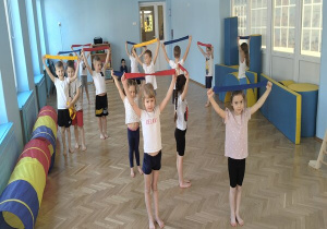 ćwiczymy z szarfami