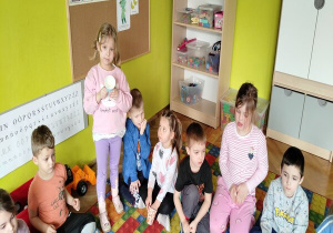 zabawa radząca sobie z emocjami ,,Zielone oczko''