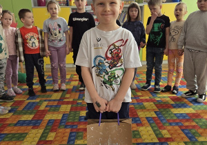 solenizant z cukierkami