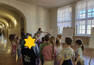 poznanie tajników korytarzy szkoły