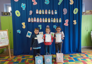 Wspólne zdjęcie uczestników konkursu