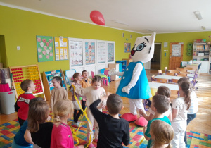 Wspólne zabawy z Kicią Kocią