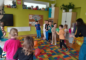 Wspólne zabawy z Kicią Kocią