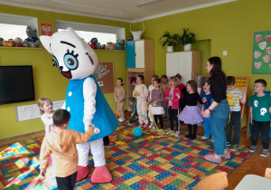 Wspólne zabawy z Kicią Kocią