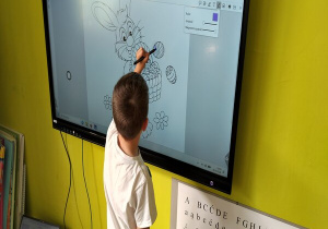 multimedialna kolorowanka