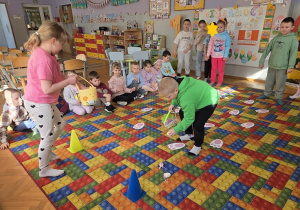 zabawa - wyścig z jajkiem