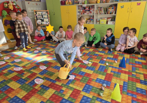 zabawa - wyścig z jajkiem