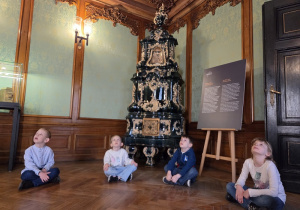 zwiedzanie muzealnych sal