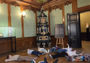 zwiedzanie muzealnych sal