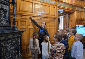 zwiedzanie muzealnych sal