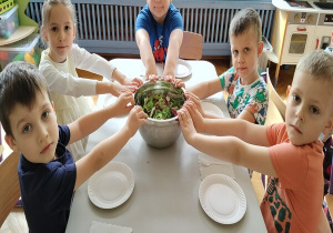 sałatka grecka naszego stolika