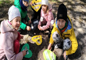 truskawki wspólnie szukają produktów do serduszek