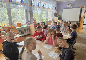 degustacja upieczonego ciasta