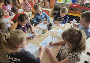 przedszkolaki obchodzą dzień dobrych uczynków