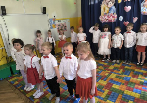 Grupa Motylki podczas występu